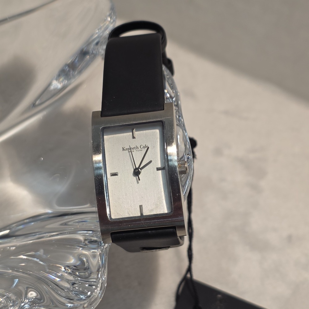 Kenneth Cole KC2024 Curved Glass Silver Dial Black Strap Watch Best‎ Buy